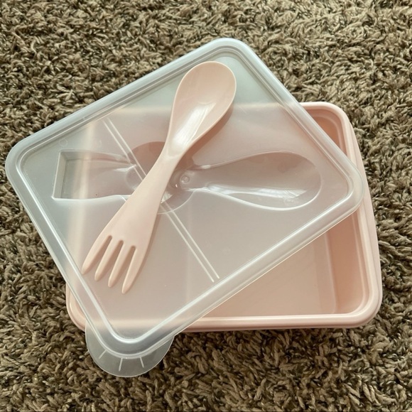 Room Essentials Food Storage - Picture 4 of 4